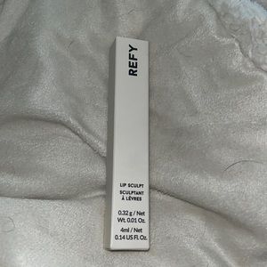 Refy lip sculpt in Taupe